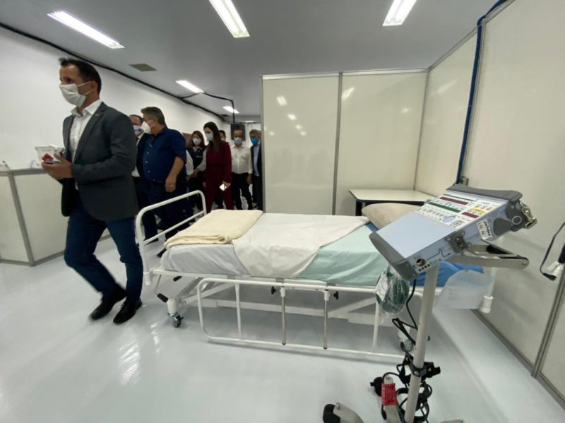 sc; covid-19; casos; mortes; uti;