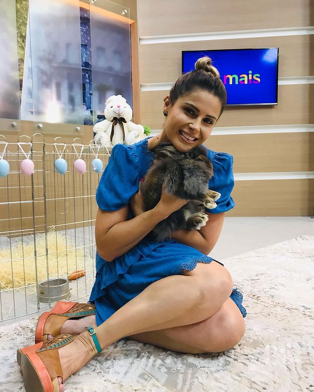 Ver Mais de Blumenau teve a presença do coelhinho da páscoa nos estúdios. – Foto: Foto: Redes Sociais