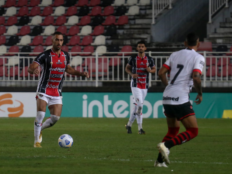 JEC enfrenta o Brusque na tarde deste domingo (18), na Arena Joinville – Foto: Vitor Forcellini/JEC
