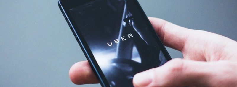 Novidades na Uber: pedidos de comida em viagens e agendamento de vacinação (nos EUA) - Imagem de freestocks-photos por Pixabay
