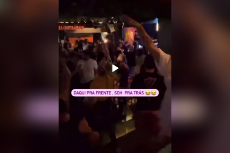 Nas imagens é possível ver a aglomeração. – Foto: Reprodução/Internet