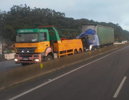 Acidente foi na manh&atilde; desta segunda-feira (19) – Foto: Reprodu&ccedil;&atilde;o/ND
