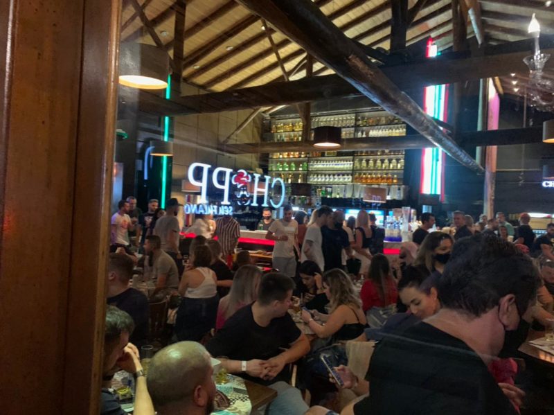 Pol&iacute;cia Militar &eacute; acionada para dispersar aglomera&ccedil;&atilde;o e precisa conter briga em Rio do Sul – Foto: Divulga&ccedil;&atilde;o/Pol&iacute;cia Militar