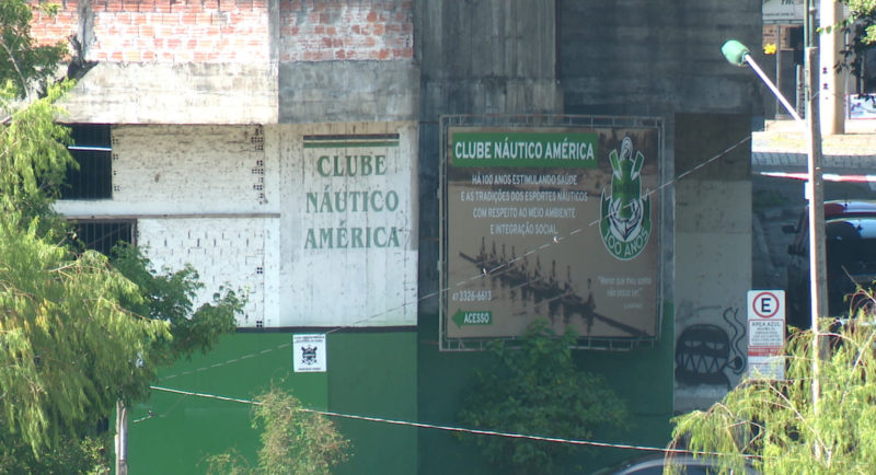 Justi&ccedil;a ordena demoli&ccedil;&atilde;o do Edif&iacute;cio Am&eacute;rica, no Centro Hist&oacute;rico de Blumenau – Foto: Reprodu&ccedil;&atilde;o/NDTV Blumenau