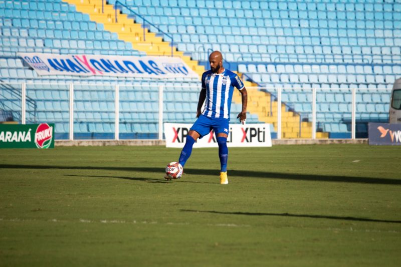 Volante Bruno Silva, com a camisa do Avaí – Foto: André palma Ribeiro/Avaí FC