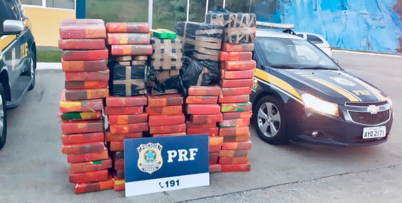 Quase uma tonelada de maconha foi apreendida em Mafra – Foto: PRF/DIvulgação