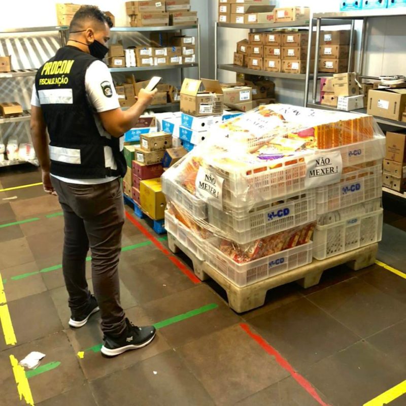 Este tipo de irregularidade tem sido recorrente nas fiscaliza&ccedil;&otilde;es do Procon, ressalta o secret&aacute;rio Municipal de Defesa do Cidad&atilde;o Gabriel Meurer. – Foto: PMF/Divulga&ccedil;&atilde;o/ND