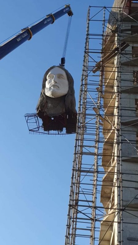 O monumento foi idealizado por Adroaldo Conzatti, ex-prefeito de Encantado, que morreu em março deste ano. – Foto: Associação Amigos de Cristo/Divulgação/ND