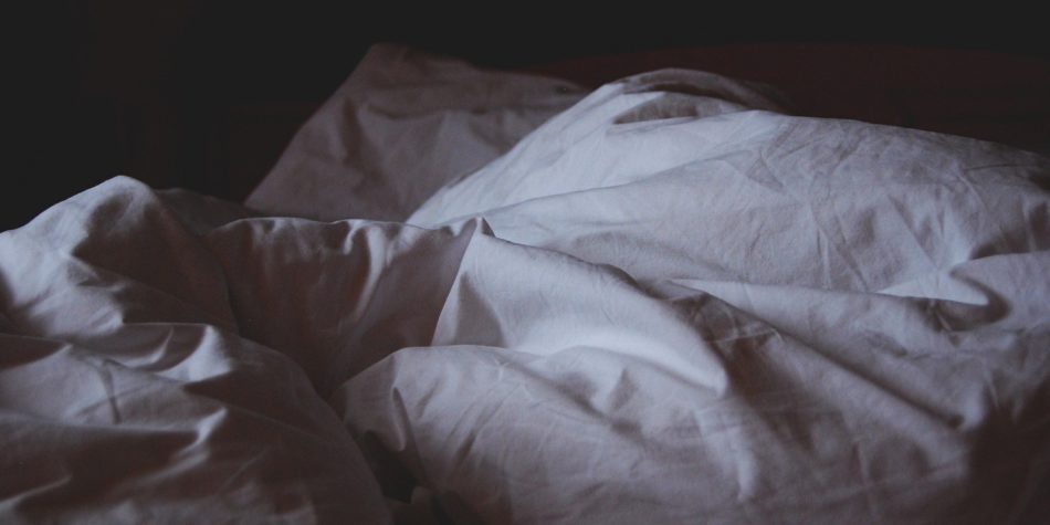 Funcionário é flagrado em motel com travesti após sumir com carro e cartão de crédito do chefe - ND Mais
