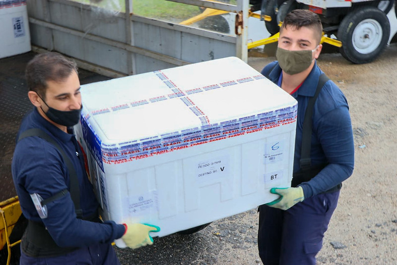 Nova remessa com 229,2 mil doses da vacina contra a Covid-19 chega ao aeroporto de Florian&oacute;polis nesta quinta-feira (8) – Foto: Divulga&ccedil;&atilde;o/SECOM/ND
