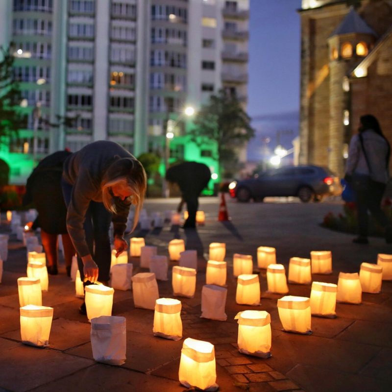 ”Com esta homenagem queremos dizer que cada vida é única, importante, e que com certeza deixa o seu legado nos corações daqueles com quem conviveram” afirmou a Irmã Ana Paula Benvinda – Foto: Colégio Santa Rosa de Lima/Reprodução/ND