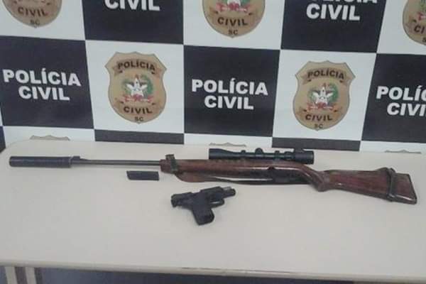 Empresário é preso por ameaçar fiscal com arma de fogo em SC – Foto: Divulgação/Polícia Militar Gaspar