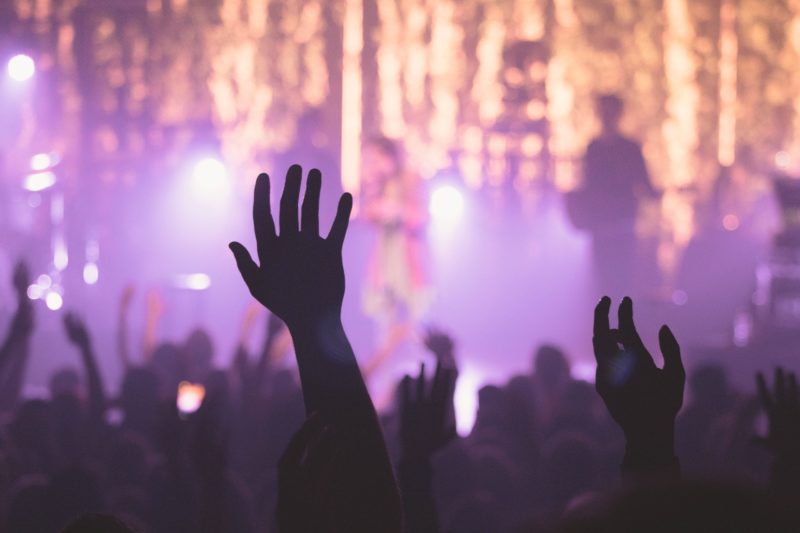 Festa com ao menos 30 pessoas é encerrada em Capinzal na madrugada de domingo (25) – Foto: Pixabay/Divulgação ND