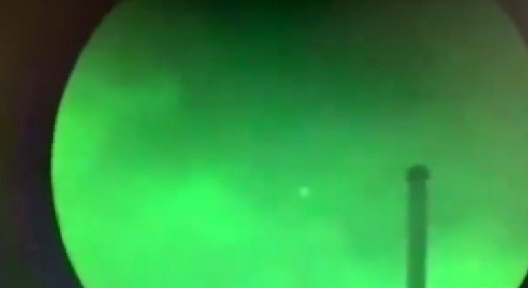 Pent&aacute;gono confirmou que n&atilde;o sabe o que &eacute; esse objeto voador – Foto: Reprodu&ccedil;&atilde;o/Instagram/@jeremycorbell