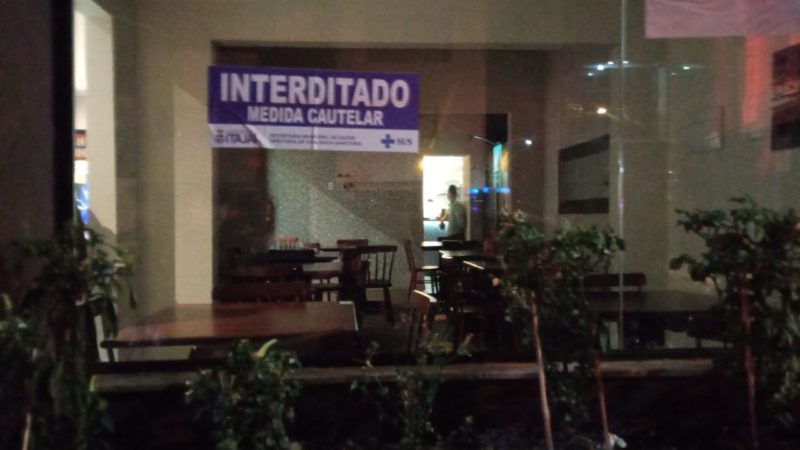 Bares e restaurantes, e at&eacute; um bingo e uma balada ilegal foram interditados neste final de semana – Foto: Prefeitura de Itaja&iacute;/Divulga&ccedil;&atilde;o
