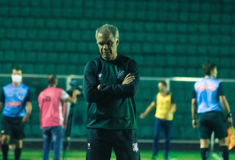 Jorginho rechaçou a hipótese de pedir para deixar o cargo – Foto: Patrick Floriani/FFC