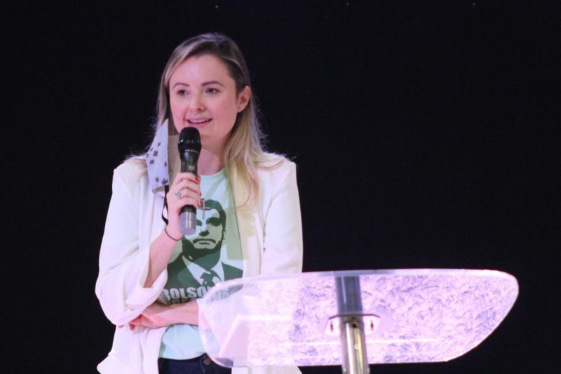 Júlia Zanatta é uma “bolsonarista de carteirinha” como se define. – Foto: Arquivo pessoal