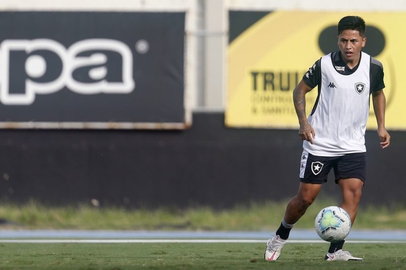 Avaí desiste de atacante peruano do Botafogo – Foto: Vitor Silva/Botafogo
