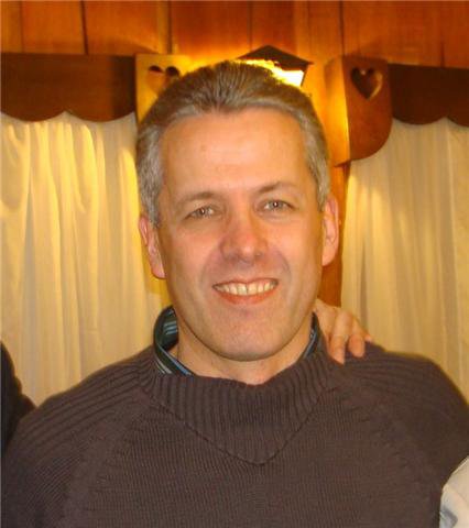 Levi Silvia Junior, médico