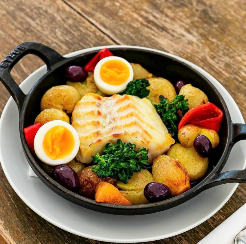 No Acqua Plage, a novidade é o lombo de bacalhau confitado com minibatatas ao murro – Foto: Divulgação/ND