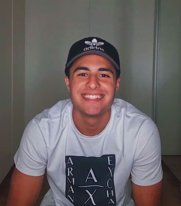 Apesar da fama no Instagram, o filho do apresentador da Record TV confessou que tem dificuldade de se enturmar. “Às vezes, eu sou uma pessoa que não sou de fazer amigos muito rápido. Mas os que faço, é para realmente ter ao meu lado”, contou – Foto: Reprodução/Instagram/ND