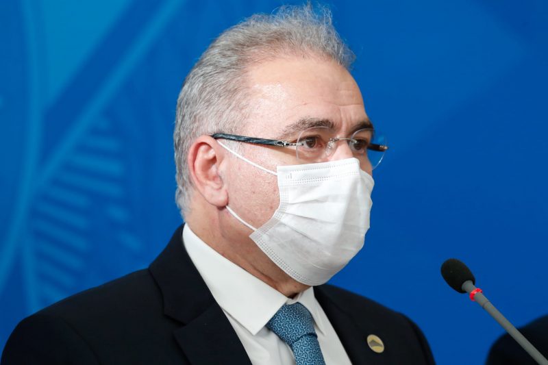 Ministro da Saúde, Marcelo Queiroga, disse que é favorável à compra de vacinas pela iniciativa privada