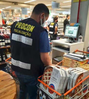 Esta &eacute; a maior quantidade de alimentos retida em uma &uacute;nica fiscaliza&ccedil;&atilde;o em 2021 – Foto: PMF/Divulga&ccedil;&atilde;o/ND