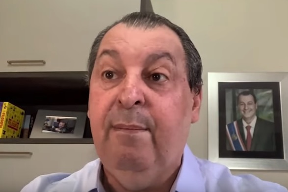 O senador Omar Aziz (PSD-AM) é o nome apoiado pelo Palácio do Planalto para presidir a comissão. Embora seja próximo ao governo, pertence ao chamado grupo independente. Foi crítico à condução de Bolsonaro na crise do novo coronavírus no Amazonas, onde já foi governador – Foto: Reprodução/Youtube