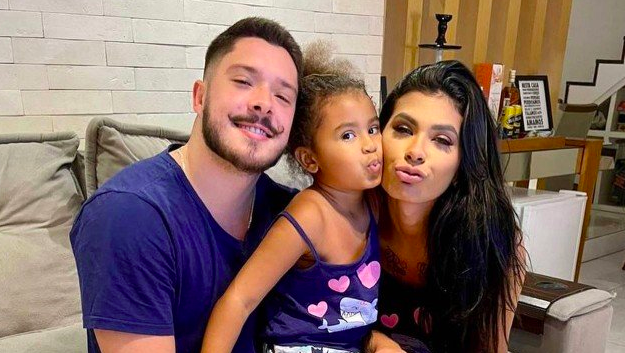 Um dos autores de ataques racistas &agrave; filha de Pocah &eacute; de Florian&oacute;polis, diz Ronan Souza – Foto: Redes Sociais/Reprodu&ccedil;&atilde;o/ND