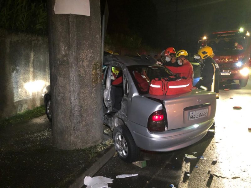 Acidente foi atendido por volta das 00h20, em Joinville – Foto: Ricardo Alves/NDTV Joinville/divulgação