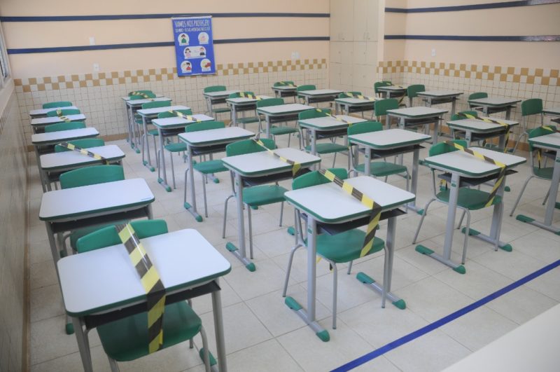 Salas de aula funcionam com distanciamento e recebendo somente parte dos alunos &#8211; Foto: Leo Munhoz/ND