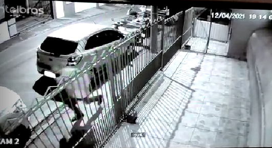 Tiroteio teria acontecido por desavenças entre vizinhos