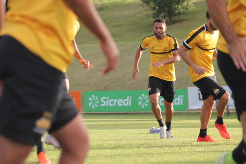 Criciúma precisa vencer para fugir do rebaixamento – Foto: Celso da Luz/Criciúma E.C