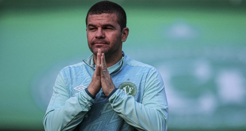 Umberto Louzer retorna a Chapecoense 