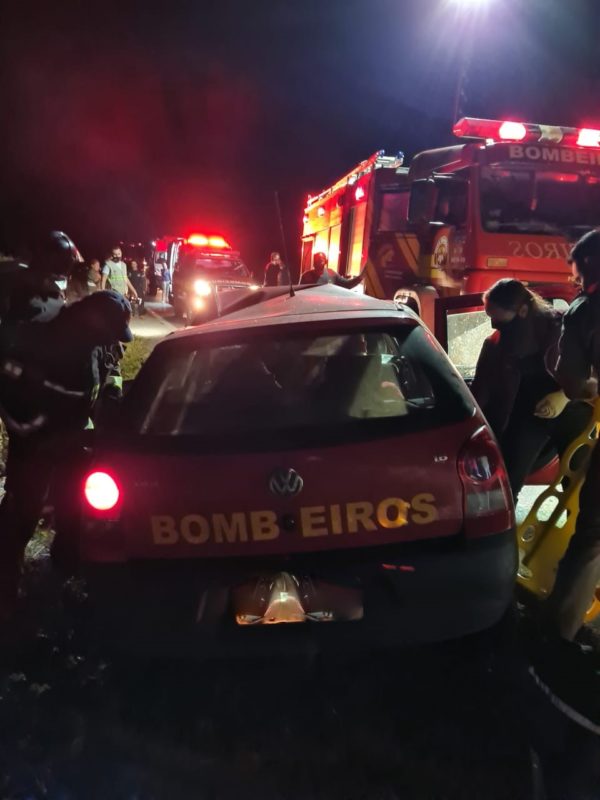 Bombeiros estavam a caminho de um curso em Curitiba quando ocorreu o acidente – Foto: Corpo de Bombeiros Militar/Divulga&ccedil;&atilde;o