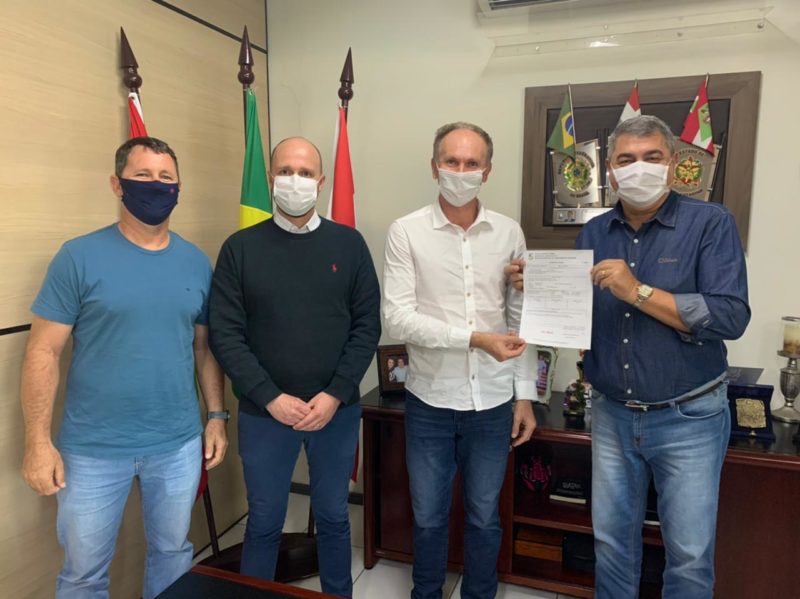 prefeito de jaraguá do sul com empresários 