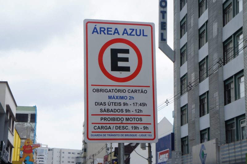Monitor de estacionamento rotativo é agredido em Brusque – Foto: Divulgação/CDL Brusque