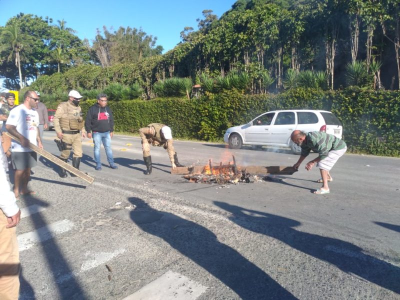 Protesto de moradores do Morro da Pedras