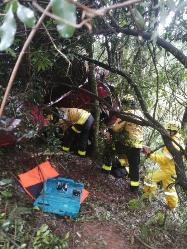 Conforme informações do Corpo de Bombeiros Militar, se envolveram no acidente dois caminhões e uma camionete – Foto: Corpo de Bombeiros/Divulgação/ND