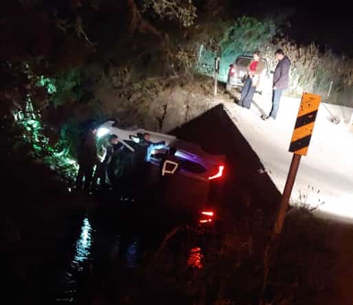 Veículo caiu de uma altura de cerca de 3 metros