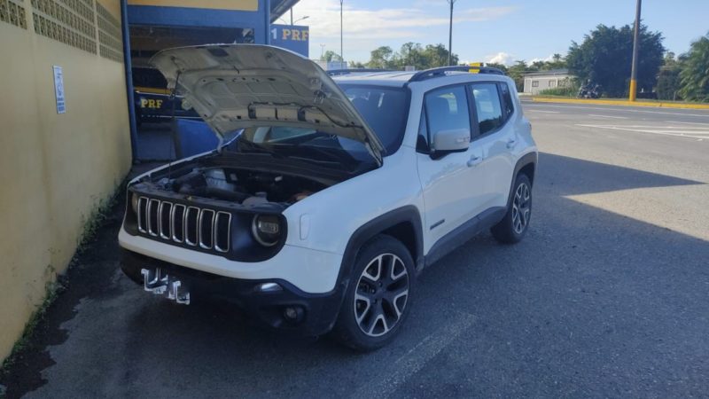 Carro havia sido locado e nunca devolvido para a empresa – Foto: PRF/Divulgação
