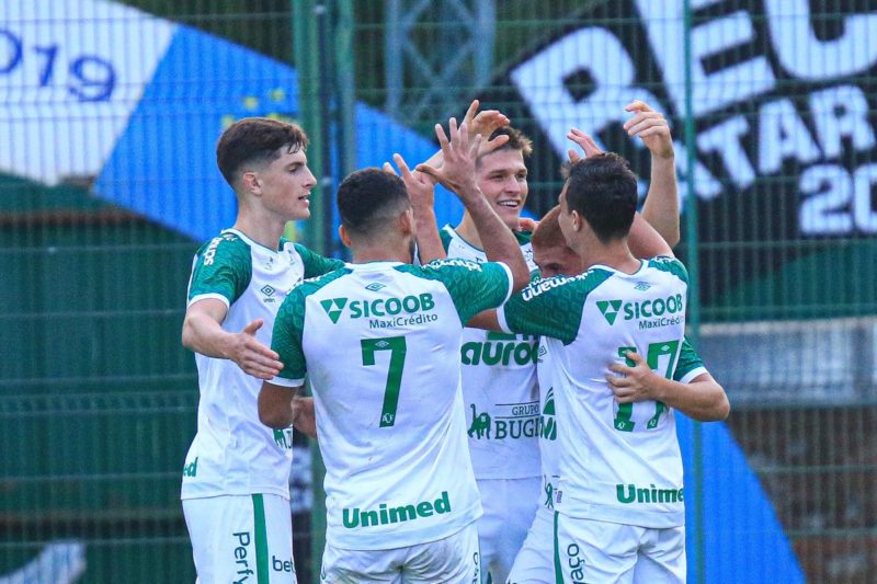 Chapecoense na final do estadual pela sexta vez seguida. – Foto: M&aacute;rcio Cunha/ACF