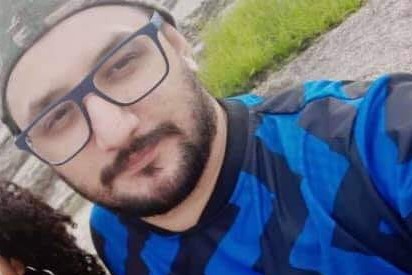 Elvis Ribeiro tinha 29 anos e chegou a ser socorrido, mas n&atilde;o resistiu aos ferimentos – Foto: Reprodu&ccedil;&atilde;o/Redes Sociais