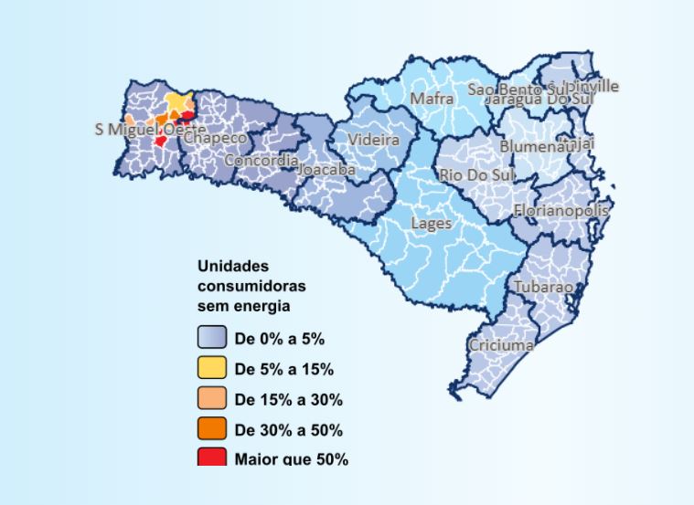 Mapa mostra a situação das cidades por volta das 20h30 – Foto: Celesc/Reprodução/ND