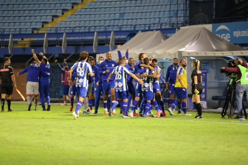 No primeiro jogo da decis&atilde;o, Ava&iacute; venceu e inverteu a vantagem – Foto: Frederico Tadeu/Ava&iacute; FC