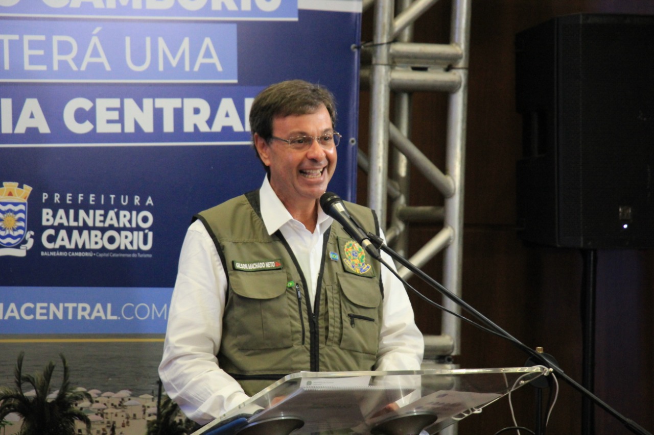 Ex-Ministro Gilson Machado durante visita em Balneário Camboriú Ex-Ministro Gilson Machado durante visita em Balneário Camboriú, em Santa Catarina
