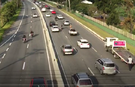 Dois veículos apresentaram problemas mecânicos na SC-401