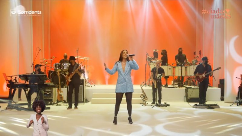 Ivete Sangalo em live