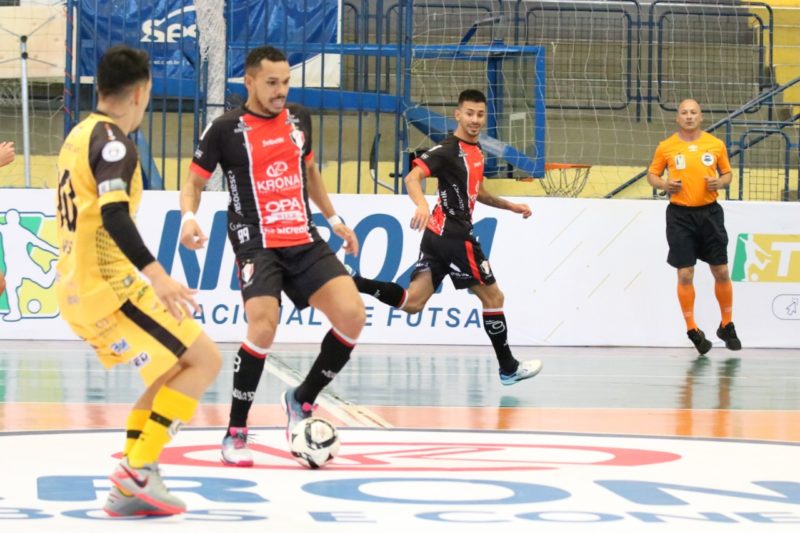 JEC/Krona volta a jogar pela Liga Nacional e quer quebrar sequência de derrotas na competição – Foto: Juliano Schmidt/JEC/Krona/Divulgação/ND