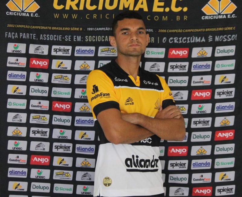 Volante Jess&eacute; veio do Pr&oacute;spera e foi apresentado nesta quinta-feira. – Foto: Celso da Luz/Crici&uacute;maEC